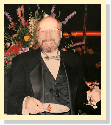 Dr. Roland Thomas, founder of BIOAGE and pioneer in whole-food microalgae research and cellular nutrition.
